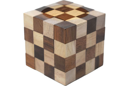 アナコンダキューブの画像